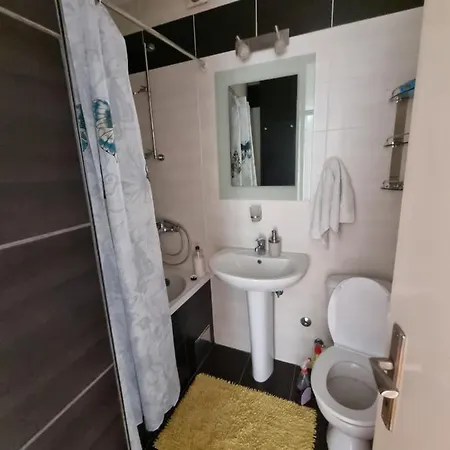 Usce Apartment *